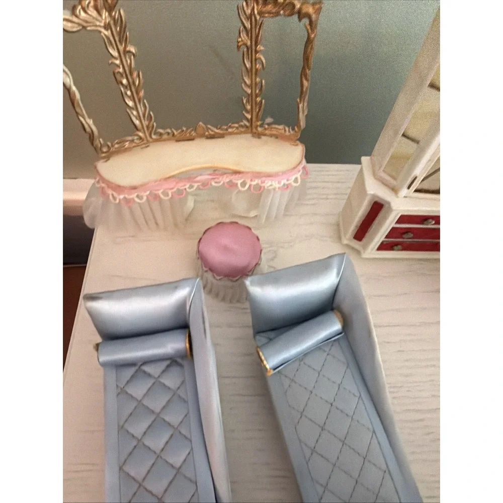 Vintage 20 Piece Lot of Ideal Petite Princess & Dollhouse Furniture Couch Chairs